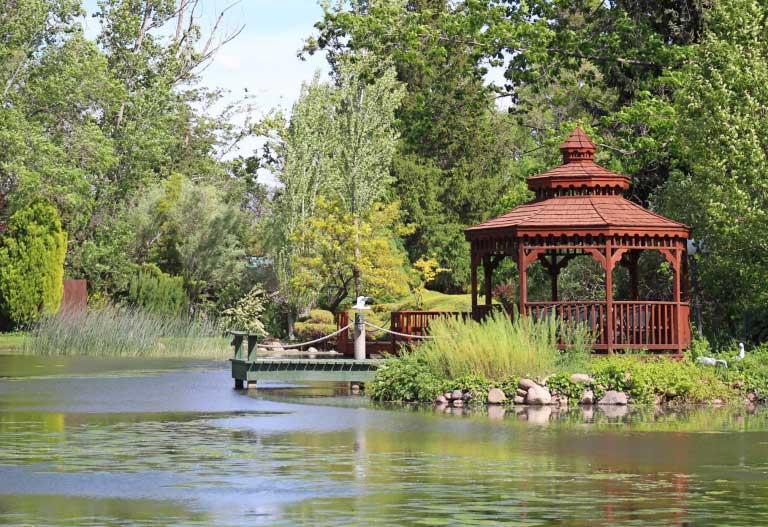 Diamond Pier Gazebos and Pergolas